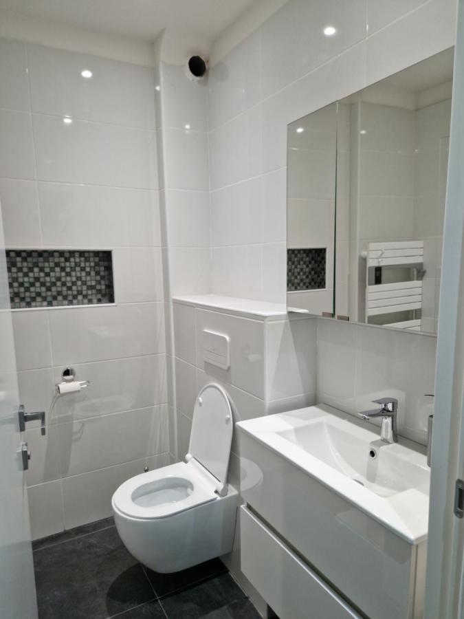 Vista Mare Apartment อฌักซิโอ้ ภายนอก รูปภาพ